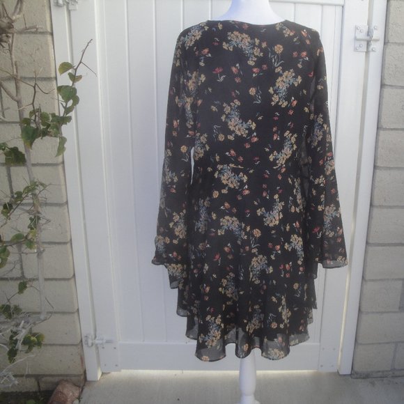 Free People Dress “Lilou” Black Floral Flirty Bohemian Boho Dress Size Large - Picture 7 of 8